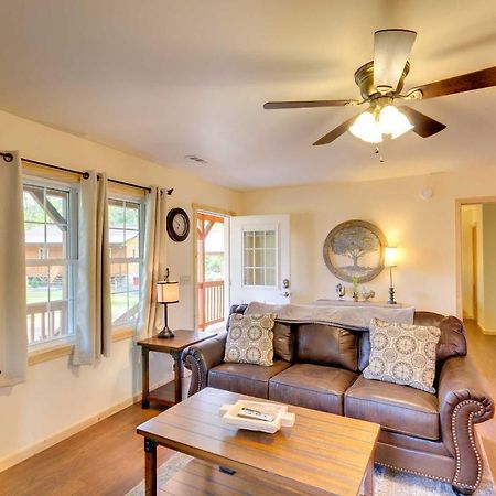 Newly Built Smoky Mountain Cabin Near Bryson City! Exterior photo